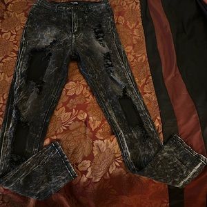 Black Distress Jeans